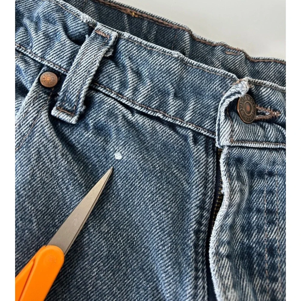 Vintage Levis 545 Denim Loose Fit Gold Tab Zipper Made USA Blue Tag 34 Act 33